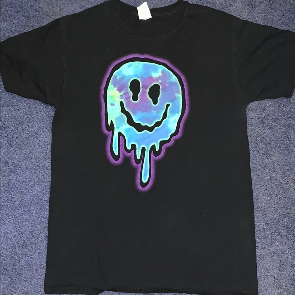 LOWEST PRICE DROP Trippy tee psychedelic